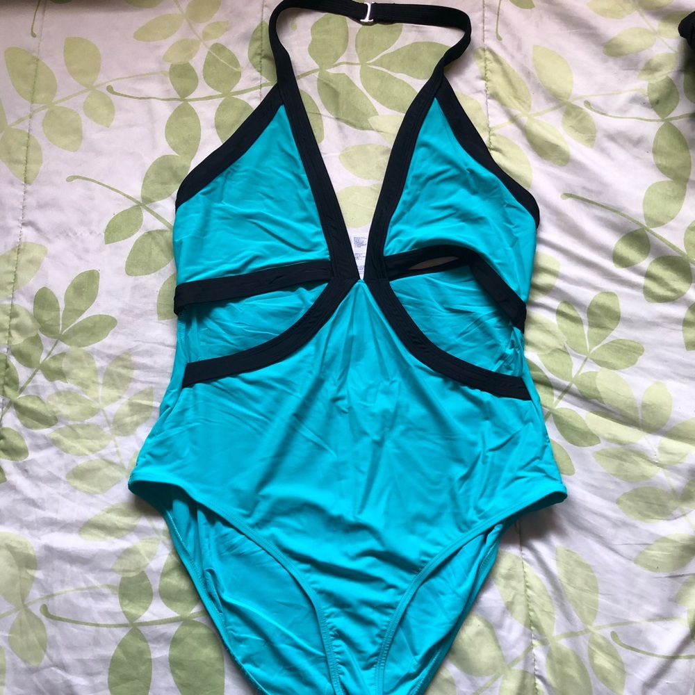 Blue Mono-Kini 👙 💙